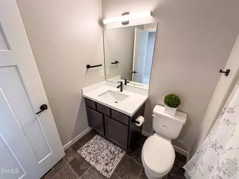 Bath - 3514 32nd St W, Williston, ND 58801 photo 7 of 8