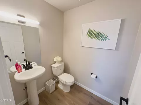 Bath - 3514 32nd St W, Williston, ND 58801 photo 1 of 8