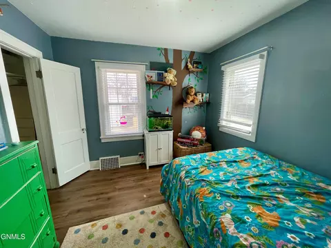 1011 E E, Bismarck, ND 58501 photo 11