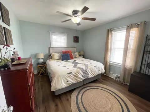 1011 E E, Bismarck, ND 58501 photo 9