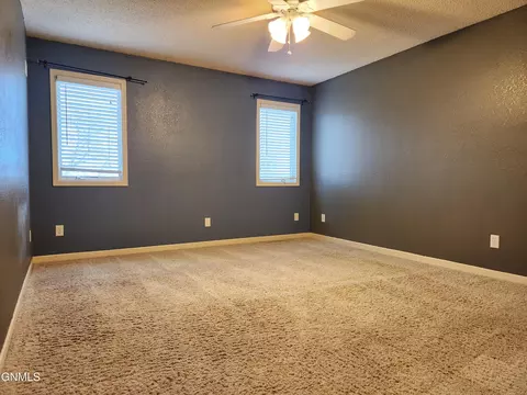 2638 10th Ave SE, Mandan, ND 58554 photo 20