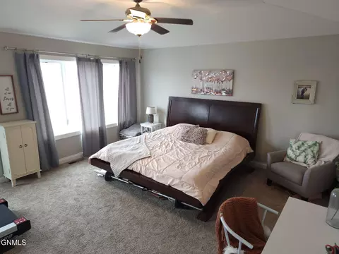 537 Quarry Ln, Bismarck, ND 58503 photo 25