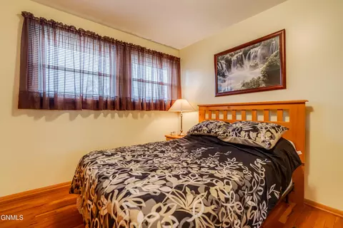 Bedroom - 331 Shady Ln, Bismarck, ND 58501 photo 2 of 6