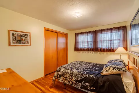 Bedroom - 331 Shady Ln, Bismarck, ND 58501 photo 1 of 6