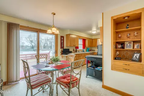 Dining - 331 Shady Ln, Bismarck, ND 58501 photo 1 of 4