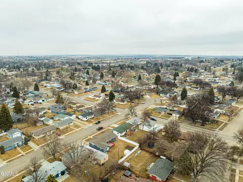 View/Area - 331 Shady Ln, Bismarck, ND 58501 photo 5 of 10
