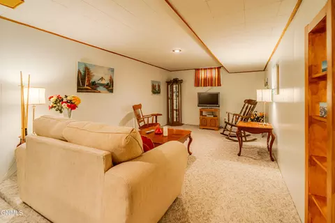 Living - 331 Shady Ln, Bismarck, ND 58501 photo 7 of 9
