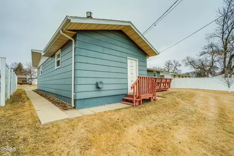 Other - 331 Shady Ln, Bismarck, ND 58501 photo 23 of 29
