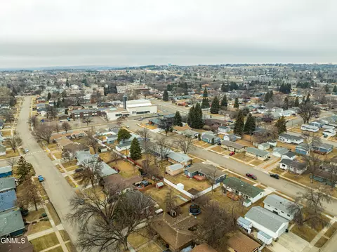 View/Area - 331 Shady Ln, Bismarck, ND 58501 photo 6 of 10