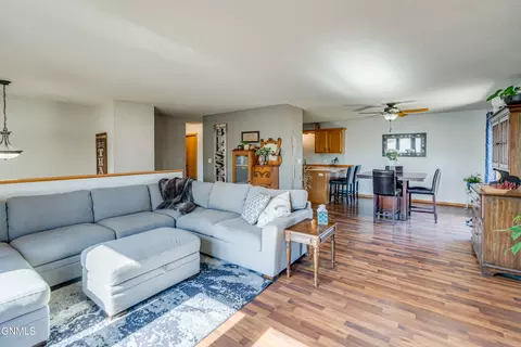 3151 19th St, Bismarck, ND 58503