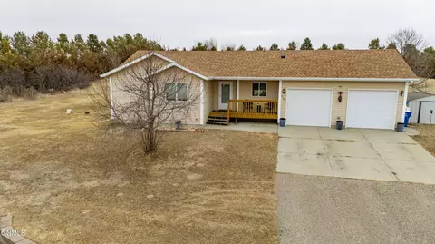 Exterior - 4395 Pinewood Loop, Bismarck, ND 58504 photo 11 of 11