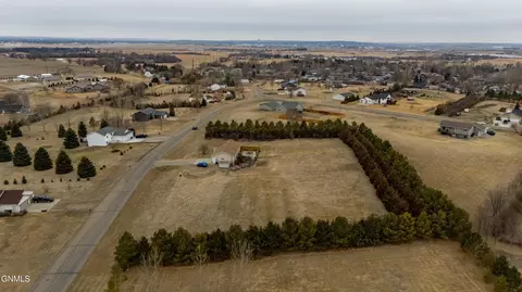 View/Area - 4395 Pinewood Loop, Bismarck, ND 58504 photo 7 of 17