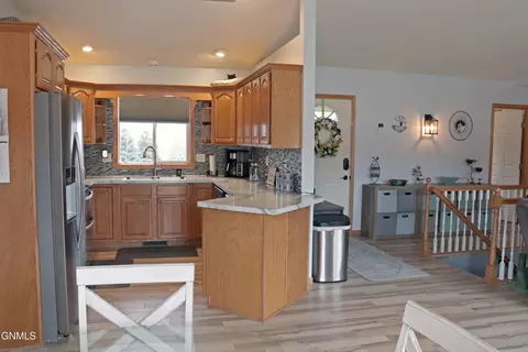 Kitchen - 4395 Pinewood Loop, Bismarck, ND 58504 photo 3 of 3