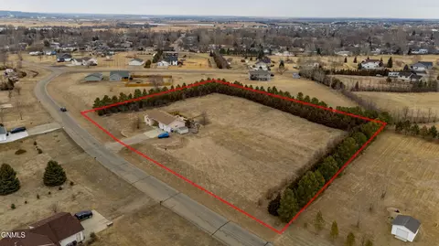 View/Area - 4395 Pinewood Loop, Bismarck, ND 58504 photo 6 of 17