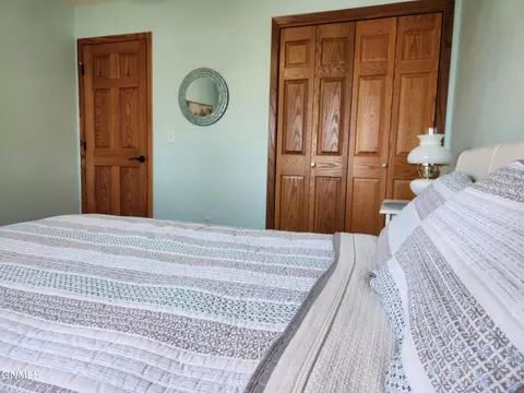 106 E Brandon Dr, Bismarck, ND 58503 photo 16