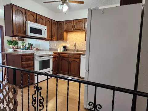 106 E Brandon Dr, Bismarck, ND 58503 photo 9