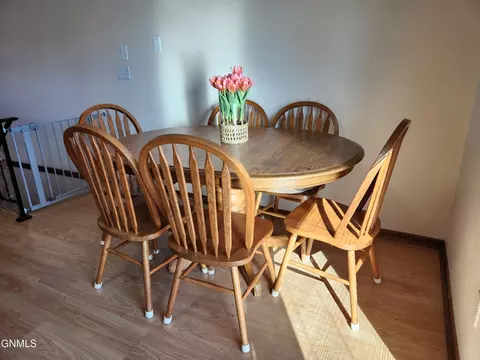 106 E Brandon Dr, Bismarck, ND 58503 photo 12