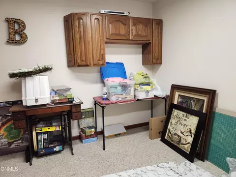 106 E Brandon Dr, Bismarck, ND 58503 photo 40