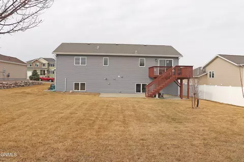 4527 Normandy St, Bismarck, ND 58503 photo 31