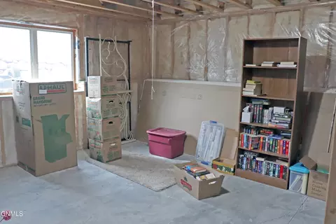 4527 Normandy St, Bismarck, ND 58503 photo 35