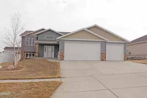 4527 Normandy St, Bismarck, ND 58503 photo 42