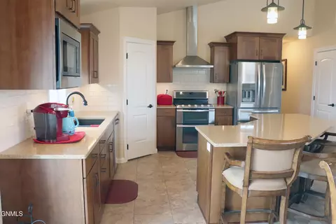 4527 Normandy St, Bismarck, ND 58503 photo 33