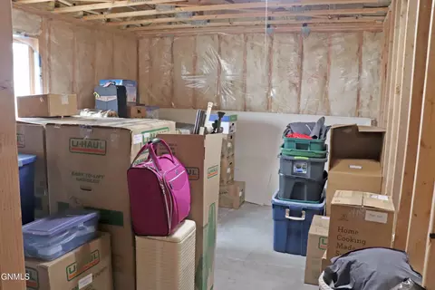 4527 Normandy St, Bismarck, ND 58503 photo 36