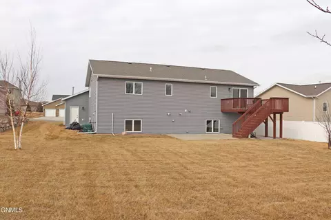 4527 Normandy St, Bismarck, ND 58503 photo 27