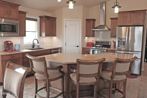 4527 Normandy St, Bismarck, ND 58503 photo 13