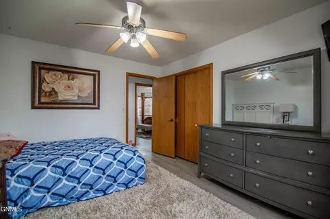Bedroom - 185 Stuttgart Dr, Bismarck, ND 58504 photo 5 of 11