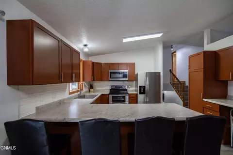 Kitchen - 185 Stuttgart Dr, Bismarck, ND 58504 photo 1 of 6