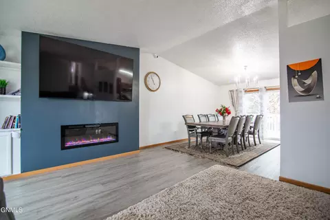 Dining - 185 Stuttgart Dr, Bismarck, ND 58504 photo 1 of 3