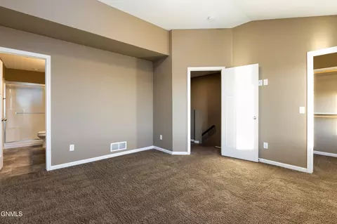 3214 Jericho Rd, Bismarck, ND 58503 photo 16