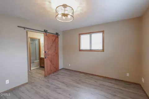 1310 25th St W, Williston, ND 58801 photo 23