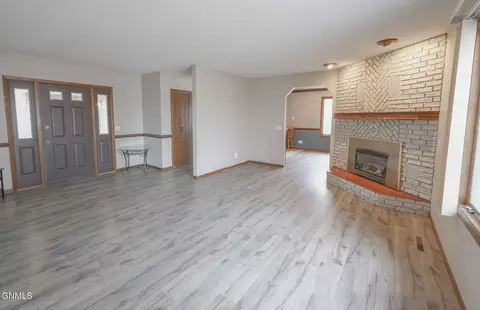 1310 25th St W, Williston, ND 58801 photo 19