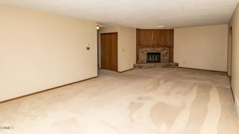 427 Brandon Dr E, Bismarck, ND 58503 photo 4