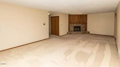 427 Brandon Dr E, Bismarck, ND 58503 photo 6