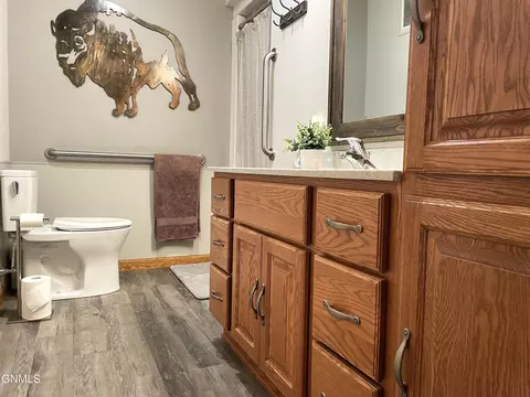 937 1st St N, Carrington, ND 58421 photo 6