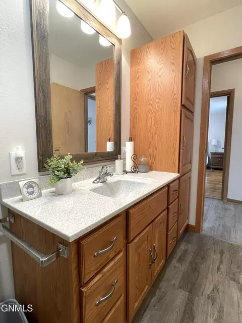 937 1st St N, Carrington, ND 58421 photo 17