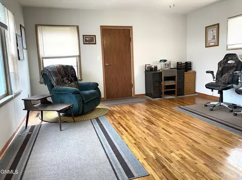 937 1st St N, Carrington, ND 58421 photo 15