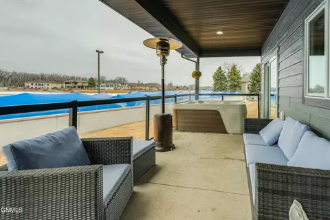 Exterior - 1331 Bayview Ct, Bismarck, ND 58504 photo 10 of 13