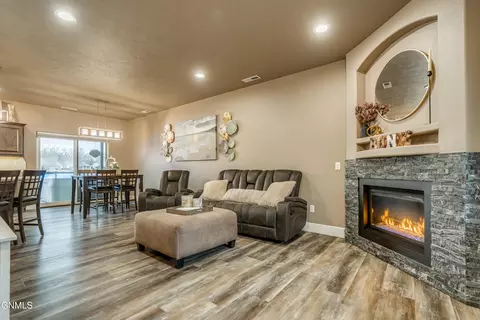 Living - 1331 Bayview Ct, Bismarck, ND 58504 photo 1 of 3