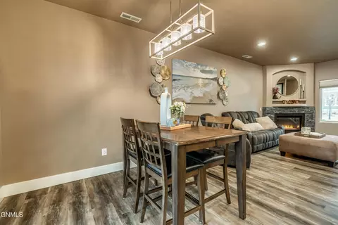 Dining - 1331 Bayview Ct, Bismarck, ND 58504 photo 4 of 4
