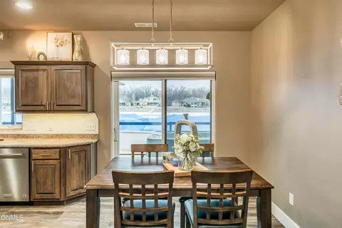 Dining - 1331 Bayview Ct, Bismarck, ND 58504 photo 1 of 4