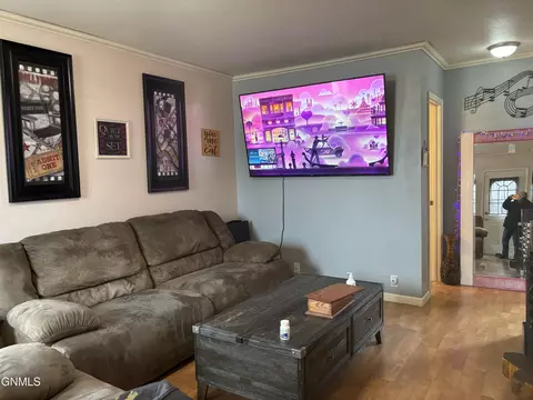 305 W Broadway W, Williston, ND 58801 photo 2