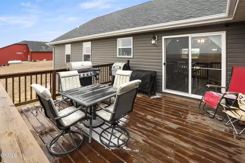 13679 Hawthorn Loop, Williston, ND 58801 photo 31