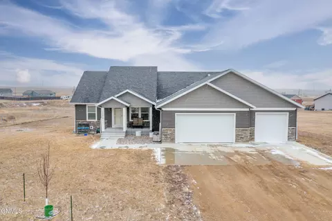 13679 Hawthorn Loop, Williston, ND 58801 photo 33
