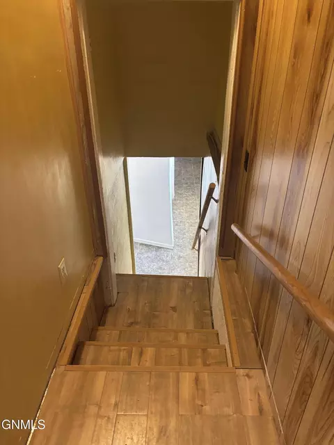 513 4th Ave W, Williston, ND 58801 photo 24