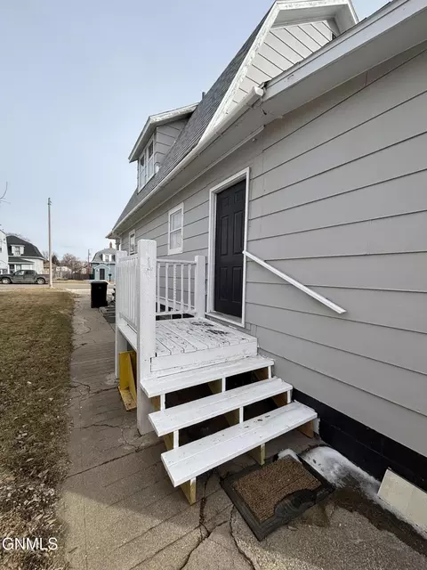 513 4th Ave W, Williston, ND 58801 photo 10