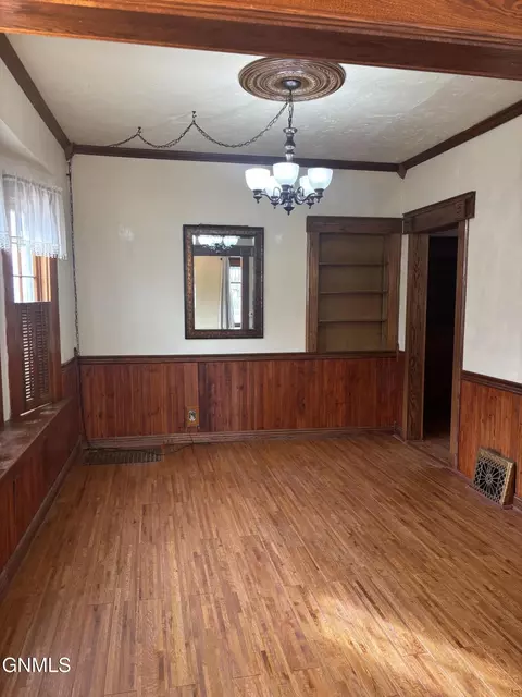 513 4th Ave W, Williston, ND 58801 photo 17